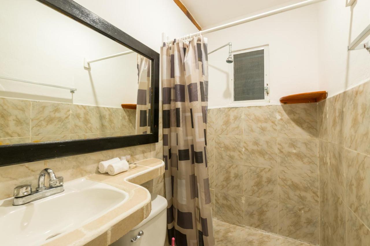 Puerto Caracol Hotel 3*