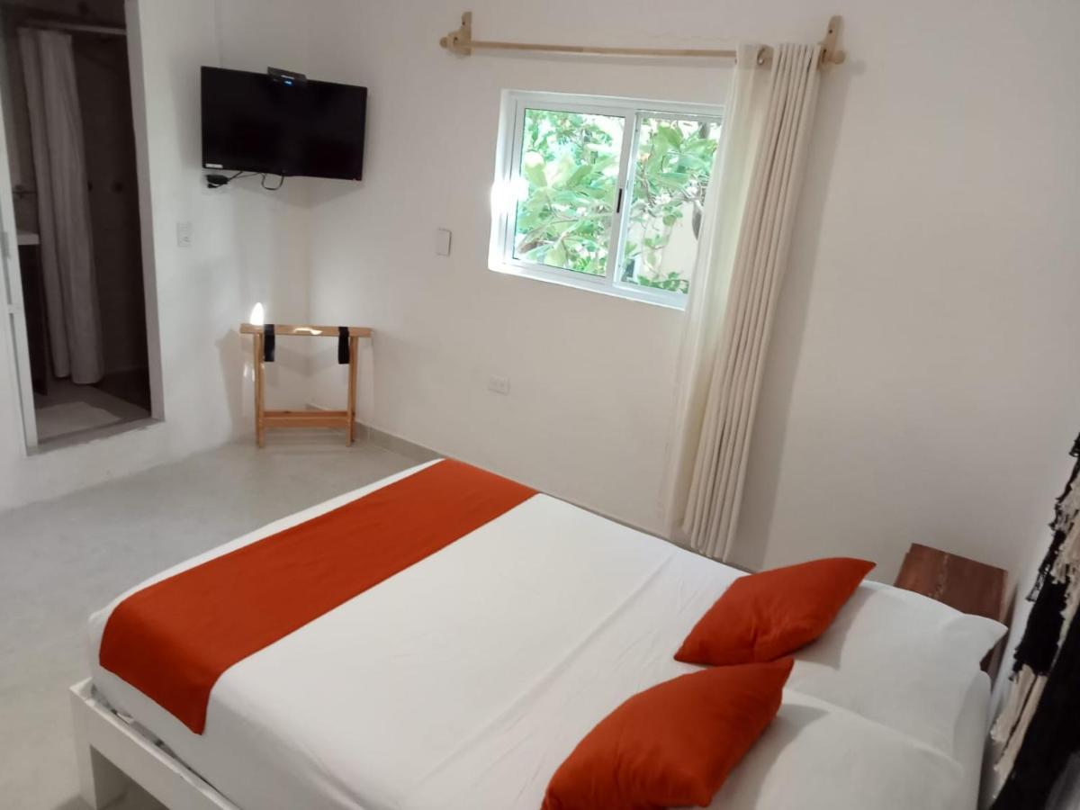 Puerto Caracol Hotel